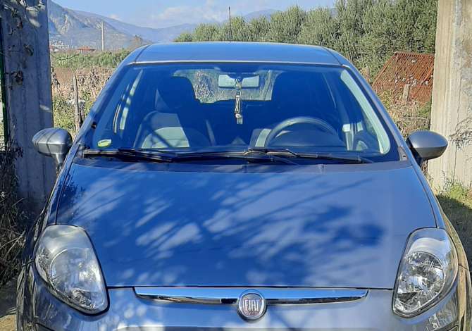 Okazion, shitet 3400€ Fiat Grande Punto 1.3 multijet evo, nafte.Viti 2010.  Okazion, shitet 3400€ Fiat Grande Punto, 
1.3 multijet evo, nafte. Viti 2010.