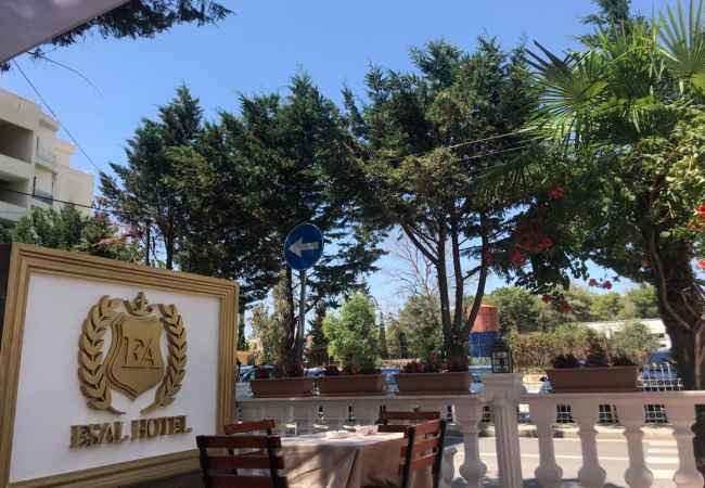 🌞 Esal Hote - Qendrimi, parkim, mengjes dhe darke, beach bar, cader si dhe Wi-Fi kudo  📌esal hotel 🏨 i ndodhur ne nje nga zonat me te preferuara te pushuesve pra
