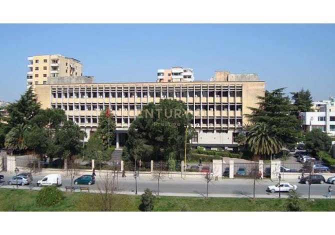  The house is located in Tirana the "Ministria e jashte/Pazari i ri/Shkolla 
