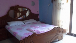  The house is located in Sarande the "" area and is 12.46 km from city 