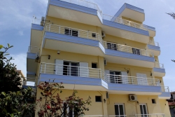  The house is located in Sarande the "" area and is 12.05 km from city 