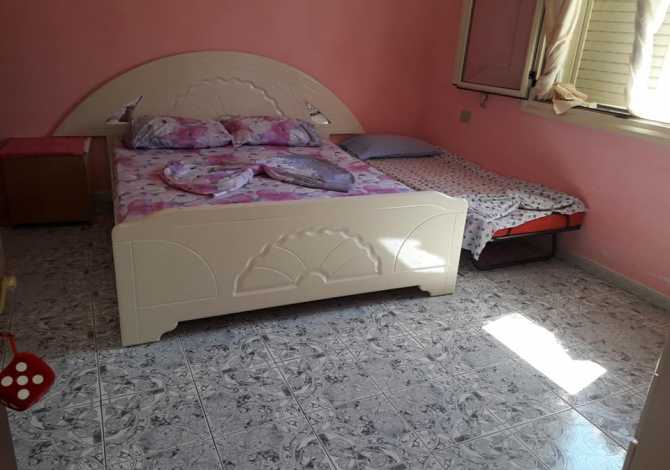 Daily rent and beach room in Vlore 3+1 Furnished  The house is located in Vlore the "Uji i ftohte" area and is (<smal