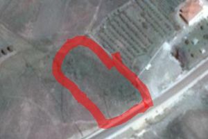 Shiten the ground Sell cland at 12 km crosse with 10 $ m2 1000m2 above the highway and 2000m2 off 