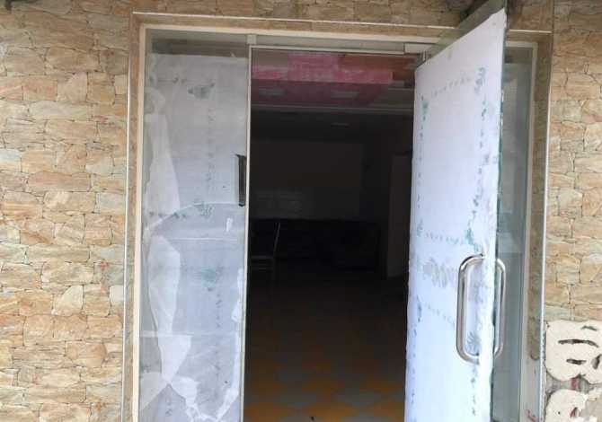  The house is located in Tirana the "Zone Periferike" area and is 4.47 