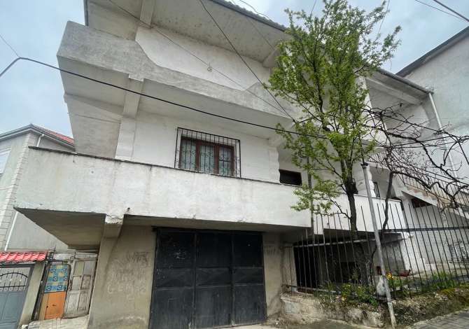  The house is located in Pogradec the "Central" area and is  km from ci