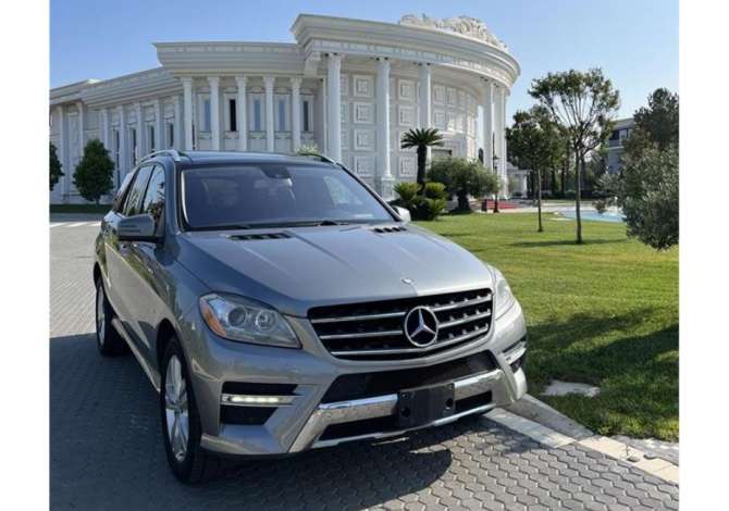 Noleggio Auto Albania Mercedes-Benz 2014 funziona con Diesel Noleggio Auto Albania a Tirana vicino a "Vore" .Questa Automatik Merc