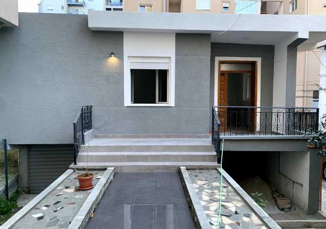  The house is located in Fier the "Central" area and is 70.31 km from c