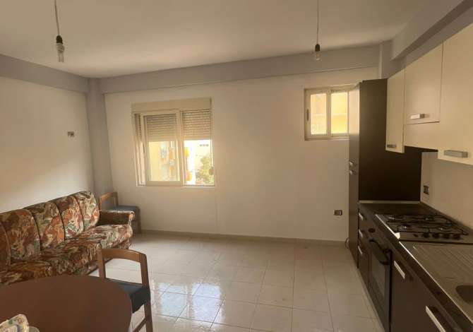 House for Sale in Durres 2+1 In Part  The house is located in Durres the "Shkembi Kavajes" area and is (<
