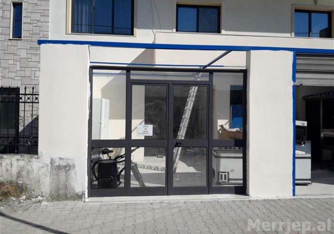  The house is located in Durres the "Central" area and is 2.73 km from 