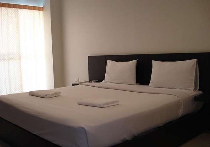Daily rent and beach room in Tirana 1+1 Furnished  The house is located in Tirana the "21 Dhjetori/Rruga e Kavajes" area 