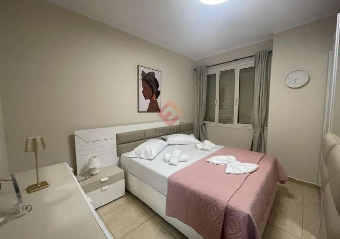  The house is located in Vlore the "Lungomare" area and is 4.40 km from