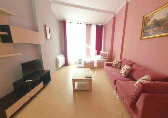  The house is located in Pogradec the "Central" area and is 111.60 km f