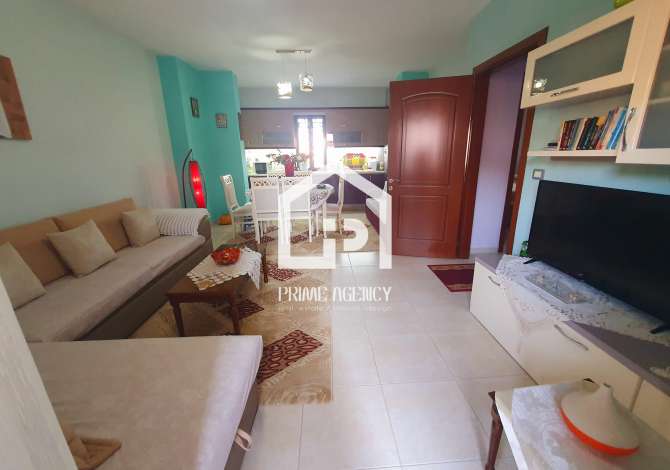  The house is located in Pogradec the "Central" area and is 111.05 km f