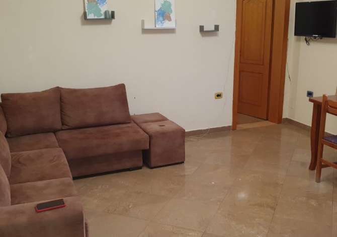 House for Rent in Tirana 1+1 In Part  The house is located in Tirana the "Blloku/Liqeni Artificial" area and