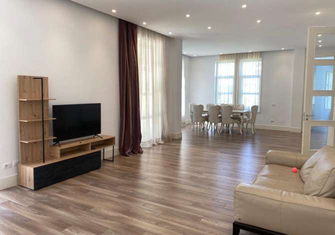 House for Rent in Tirana 4+1 Furnished  The house is located in Tirana the "Sauk" area and is .
This House fo