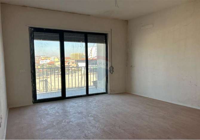  The house is located in Tirana the "Zone Periferike" area and is 1.20 