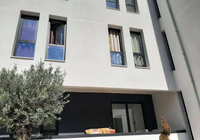  The house is located in Vlore the "Uji i ftohte" area and is 2.70 km f