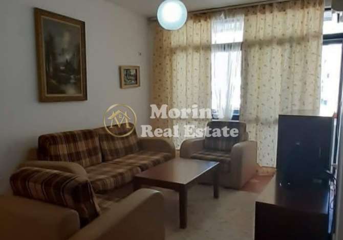  The house is located in Tirana the "Lumi Lana/ Bulevard" area and is 1
