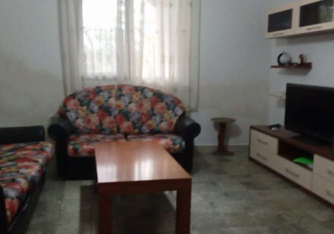  Agjencia Morina jep me qira Apartament 1+1, Rruga Sabaudin Gabrani, 300Euro

 