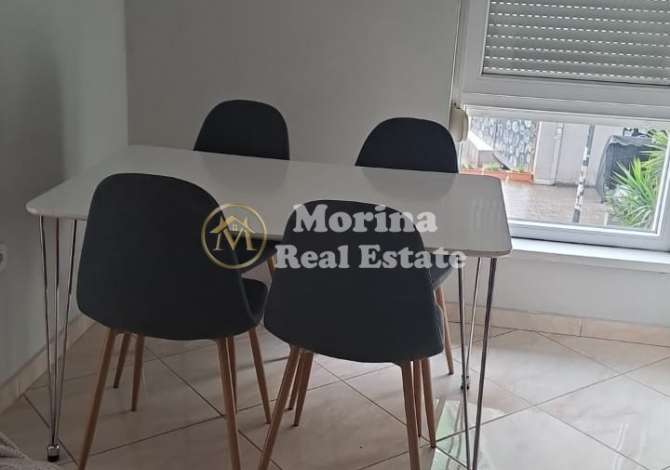  Agjencia Morina jep me qira Apartament 2+1+2,  21 Dhjetori, 550 Euro

• Tipo