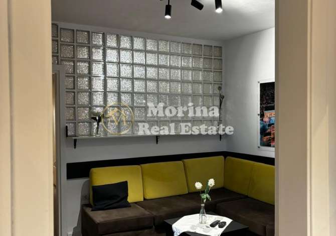  Agjencia Morina jep me qira Apartament 1+1, Xhamia e Tabakeve , 500 Euro.

•