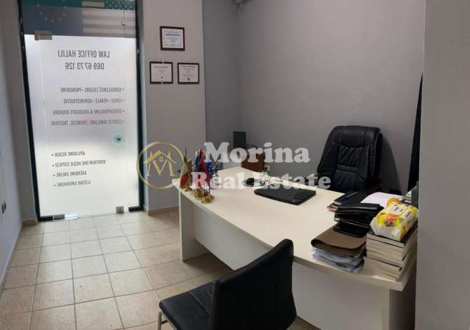 Agjensia Morina jep me qera ambient Biznesi, Shtepia e Ofertave, 200 euro

•