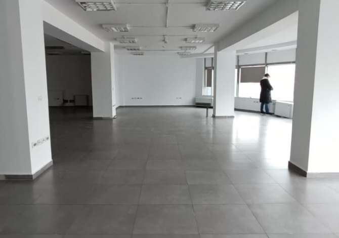  Agjencia Morina jep me qira, Ambient Zyrash Open Space, Rruga Dibrës, 2.500 eur