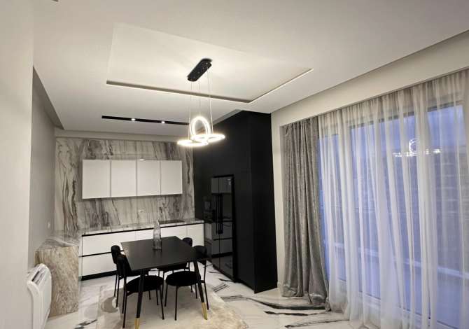  Agjencia Morina jep me qira Apartament 2+1, Ish Fusha Aviacionit, 900 Euro/Muaj

