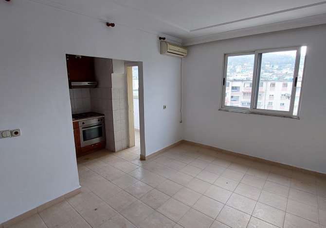 Apartament 2+1 ne Kombinat 47000 euro Shitet apartament ne katin e peste te nje pallati ekzistues. apartamenti eshte 2