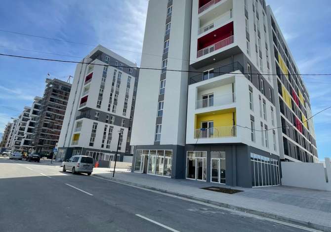 Casa in vendita a Tirana 3+1 Vuoto  La casa si trova a Tirana nella zona "Zone Periferike" che si trova (&