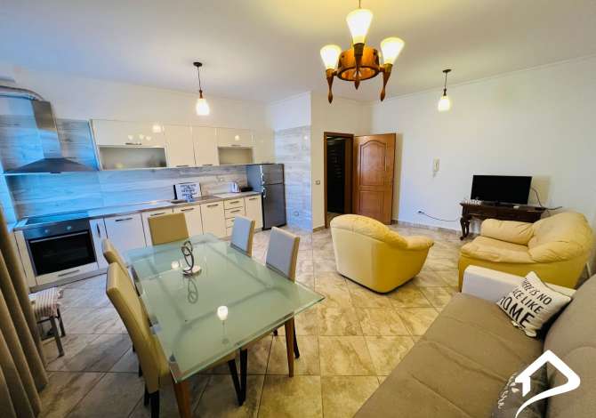  The house is located in Shkoder the "Central" area and is 0.70 km from