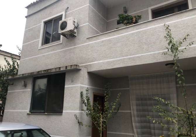 Casa in vendita a Tirana 3+1 Arredato  La casa si trova a Tirana nella zona "Stacioni trenit/Rruga e Dibres" 