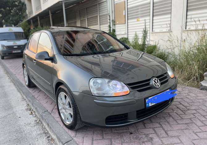 Car for sale Volkswagen 2004 supplied with Diesel Car for sale in Tirana near the "21 Dhjetori/Rruga e Kavajes" area .T
