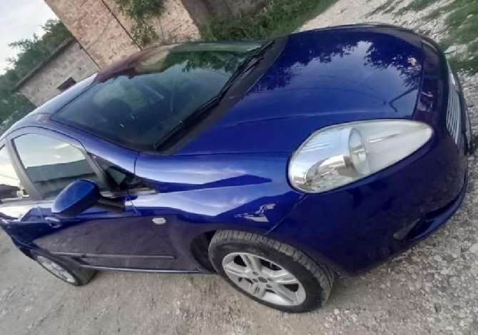 Car for sale Fiat 2010 supplied with Gasoline Car for sale in Berati near the "Kucove" area .This Automatik Fiat Ca