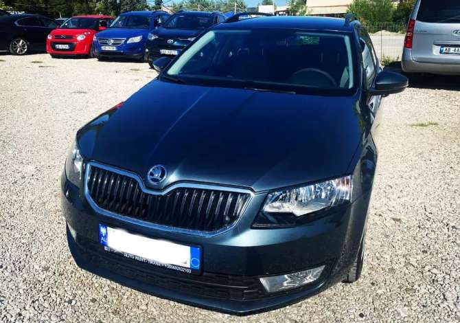 Noleggio Auto Albania Skoda 2015 funziona con Benzina Noleggio Auto Albania a Tirana vicino a "Blloku/Liqeni Artificial" .Q