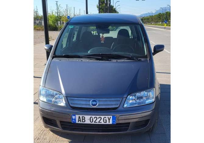 Noleggio Auto Albania Fiat 2006 funziona con Benzina Noleggio Auto Albania a Tirana vicino a "Stacioni trenit/Rruga e Dibres&quo
