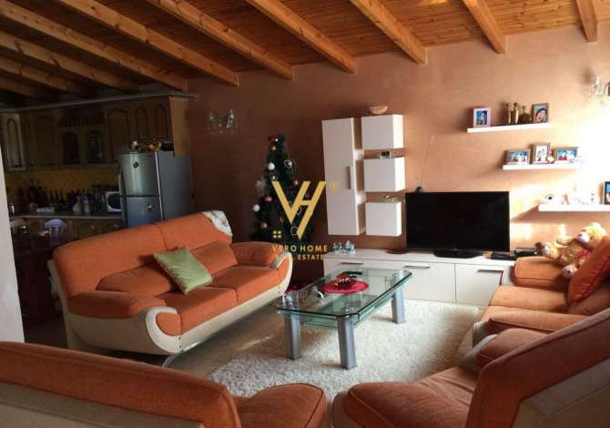  The house is located in Vlore the "Central" area and is 0.17 km from c