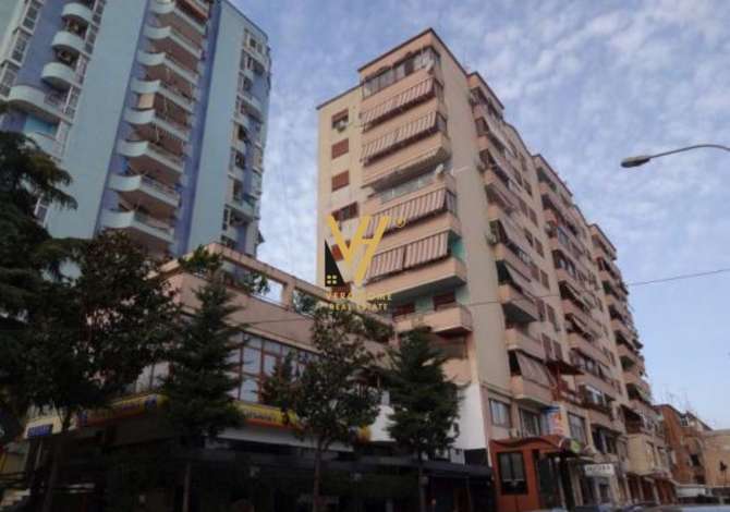  La casa si trova a Tirana nella zona "Lumi Lana/ Bulevard" che si trov