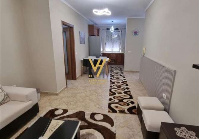 Casa in affitto a Tirana 1+1 Arredato  La casa si trova a Tirana nella zona "Vasil Shanto" che si trova (<