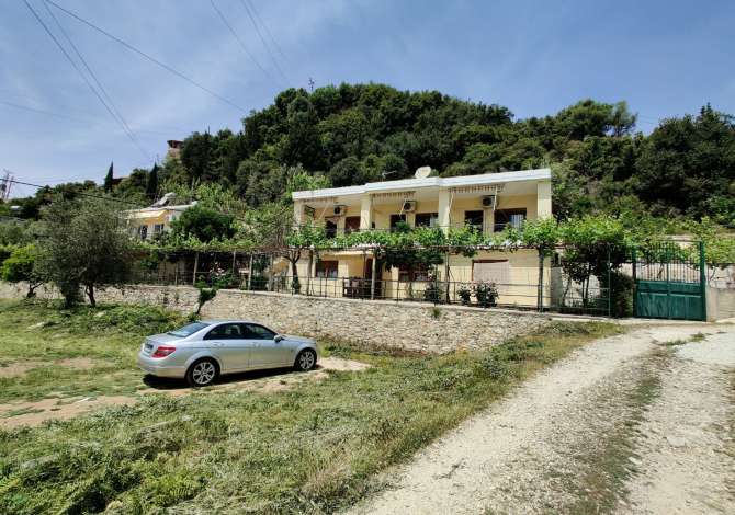  The house is located in Himare the "Potam" area and is 0.48 km from ci