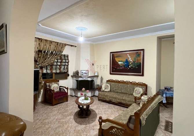  The house is located in Tirana the "Vore" area and is 16.01 km from ci