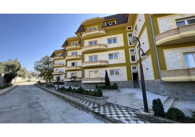  La casa si trova a Tirana nella zona "Zone Periferike" che si trova 5.