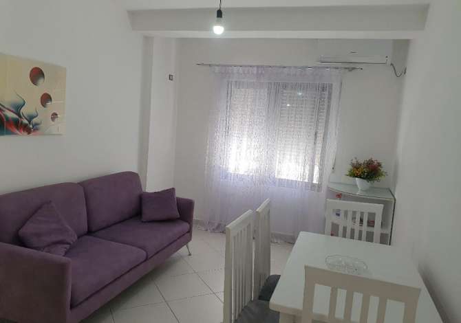 Daily rent and beach room in Vlore 2+1 Furnished  The house is located in Vlore the "Lungomare" area and is (<small&g