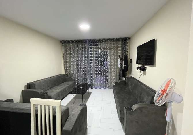 Daily rent and beach room in Durres 1+1 Furnished  The house is located in Durres the "Shkembi Kavajes" area and is (<