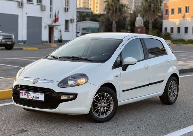 Fiat Punto Evo 2011 🇨🇭Shitet 
🇨🇭Fiat Punto Evo
🇨🇭Viti 2011 Euro 5 
🇨🇭172 
