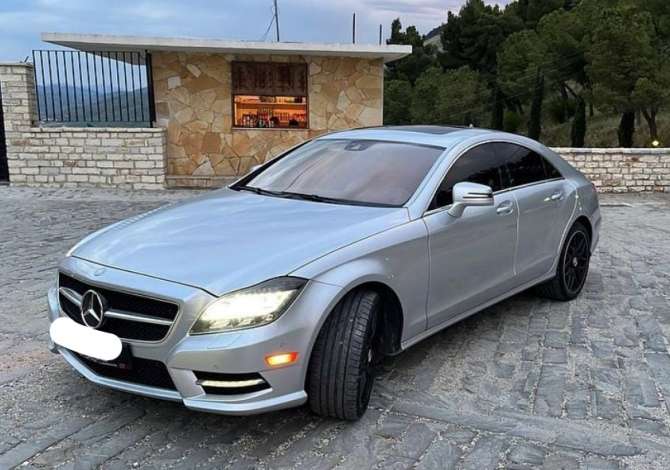 Car Rental Mercedes-Benz 2014 supplied with Gasoline Car Rental in Berati near the "Qendra" area .This Automatik Mercedes-
