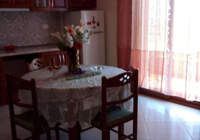 Daily rent and beach room in Vlore 1+1 Furnished  The house is located in Vlore the "Orikum" area and is .
This Daily r