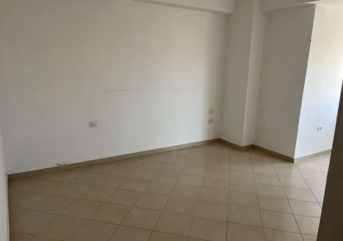  OKAZION!
Shitet Apartament 2+1 ne qytetin e Vlores ne fillim te rruges Lef Sall
