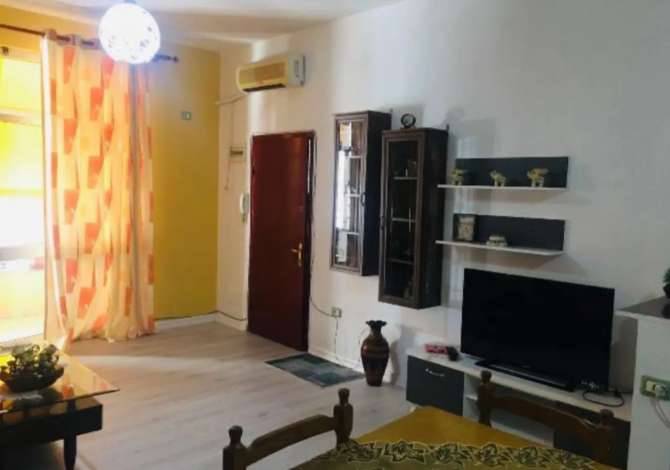 Apartament me Qera Ditore ne Tirane (3 Persona) Apartamente me qera ditore në tiranë.
3 guests 🛌 
cmimi ndryshon ne baze 