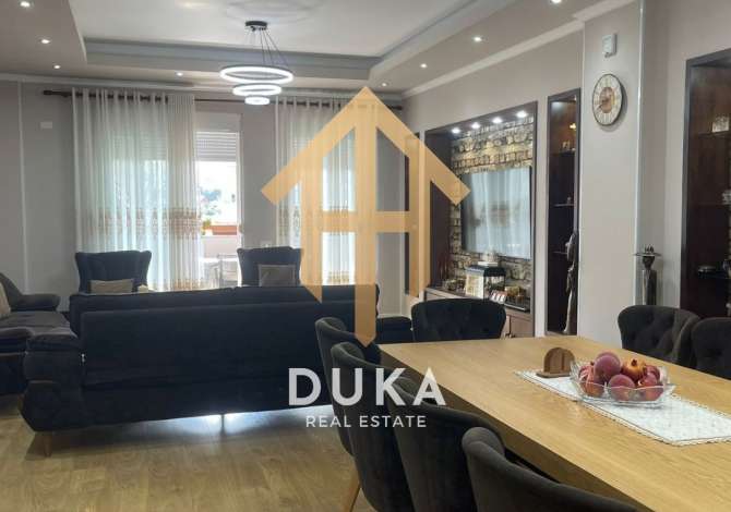  The house is located in Tirana the "Fresku/Linze" area and is 2.10 km 
